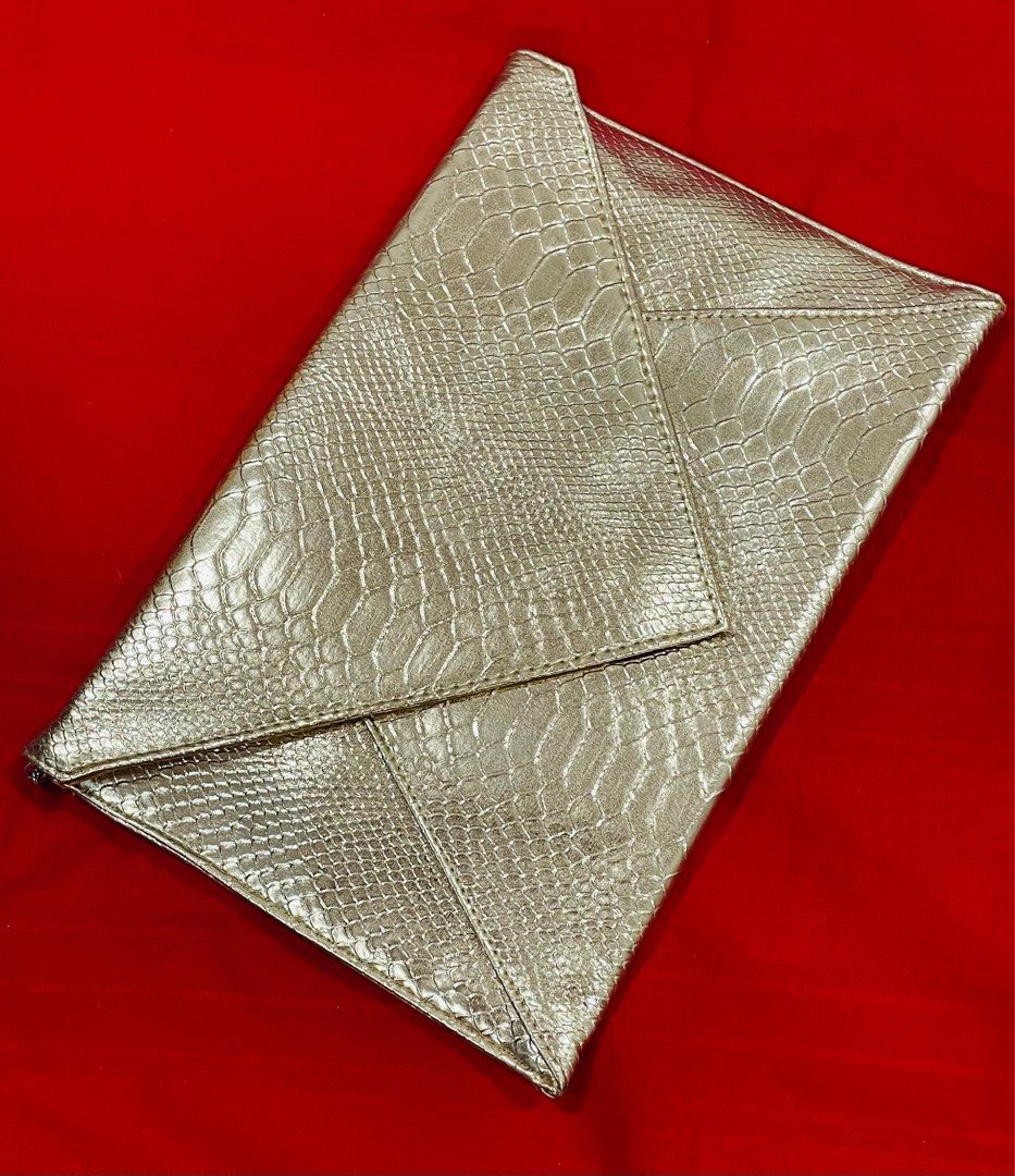 4 affordable clutches, starting from 10 each., Women's Fashion, Bags