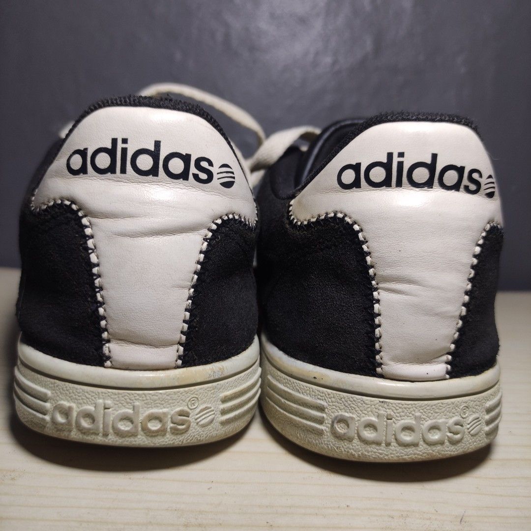 Adidas Neo Baseline size 42 Fesyen Pria Sepatu Sneakers di