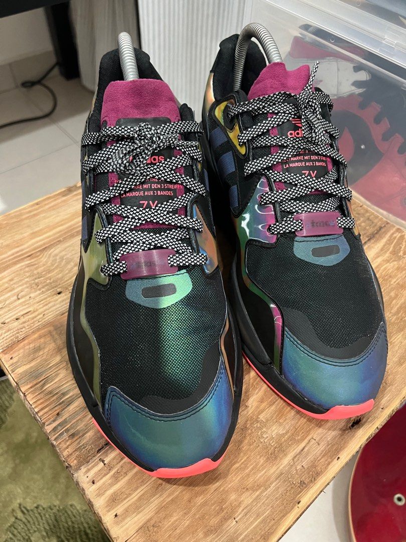 Adidas store neo tokyo