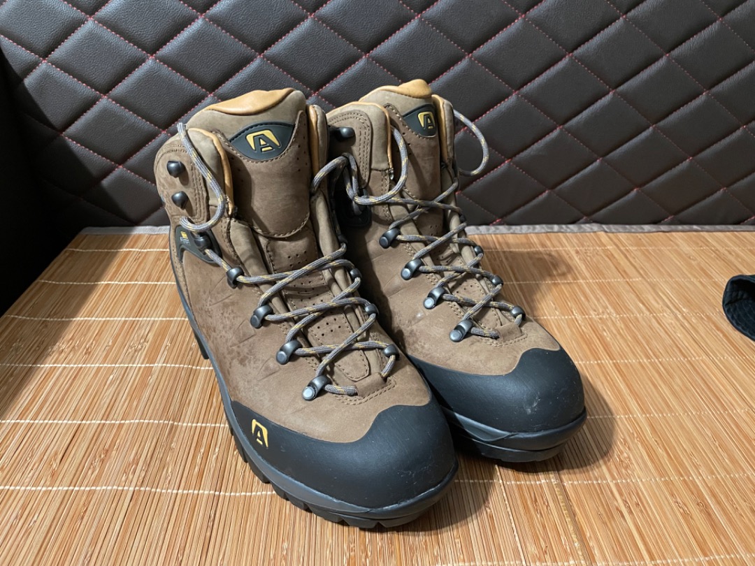 AIGLE Actimum Gore-Tex Boots, 運動產品, 行山及露營- Carousell