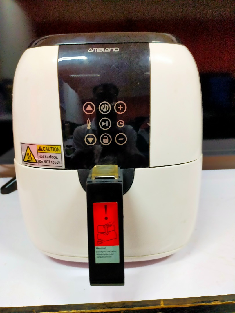 https://media.karousell.com/media/photos/products/2023/4/12/ambiano_5_liter_airfryer_220vo_1681273991_fe7a357f