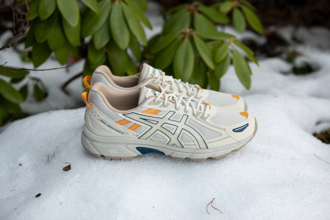 ASICS Sportstyle GEL-VENTURE 6 Smoke Grey/Birch, Women's Fashion, Footwear,  Sneakers on Carousell