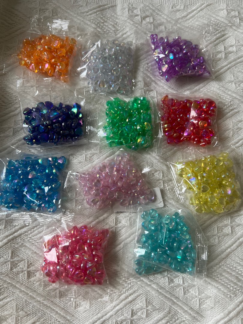 Assorted Colour Holographic Heart Beads, Hobbies & Toys, Stationery