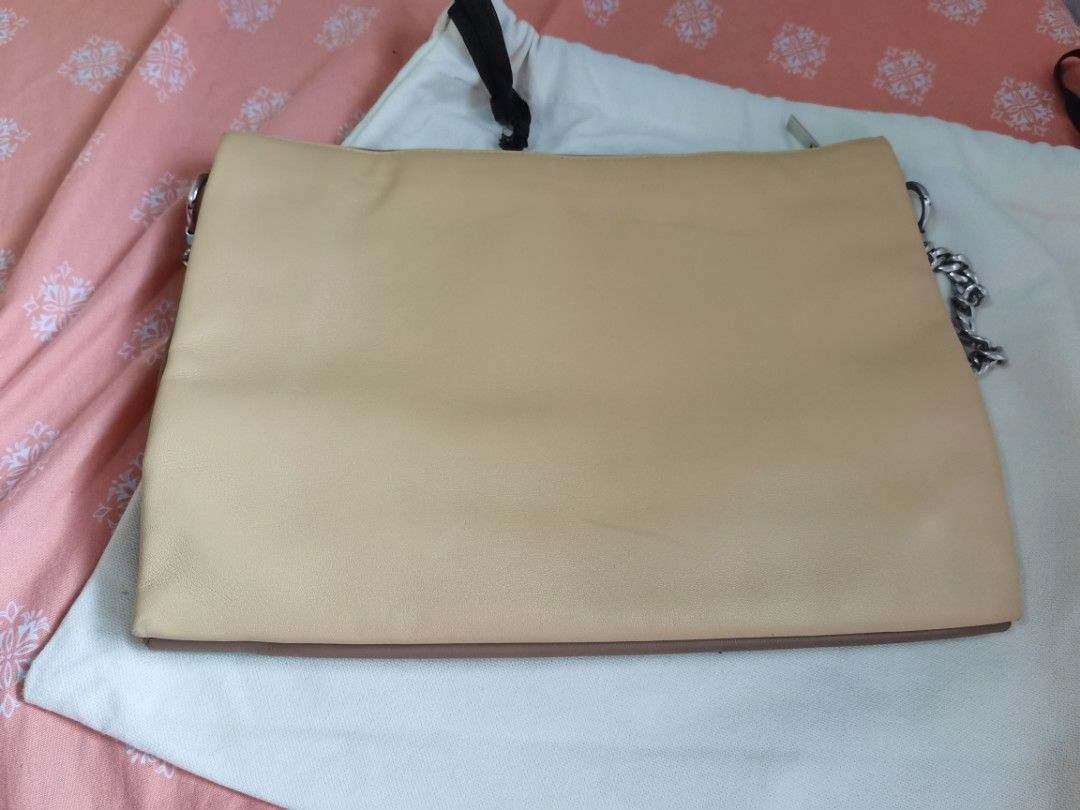 Authentic Celine Trio Shoulder Bag with Chain Sling (Category: Luxury Bags & Wallets) located in Dinalupihan. Submitted by hydzsalva (Listing ID 1226130447, Image 3). Description: Selling my Authentic Celine shoulder Bag trio in chain sling. Very rare to find. With dustbag inclusion..