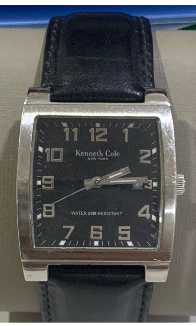 Kenneth cole water 50m resistant outlet