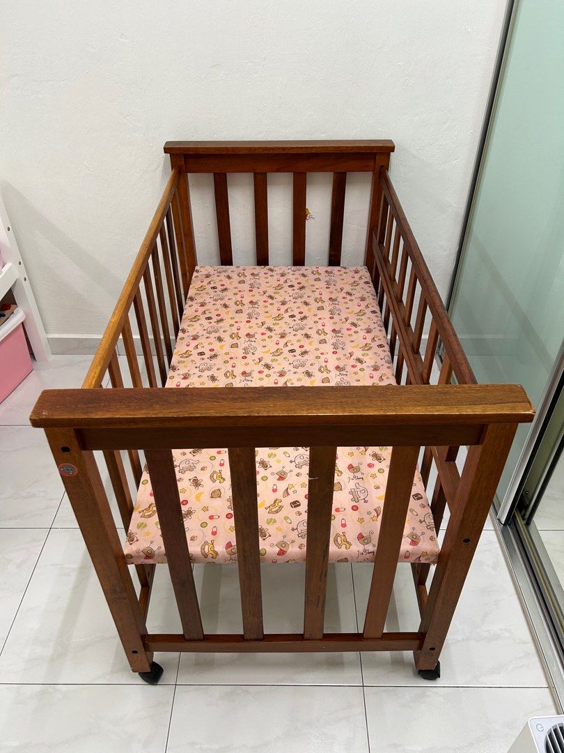 Preloved Pamco Baby Cot With Mattress, Babies Kids, Baby Nursery Kids