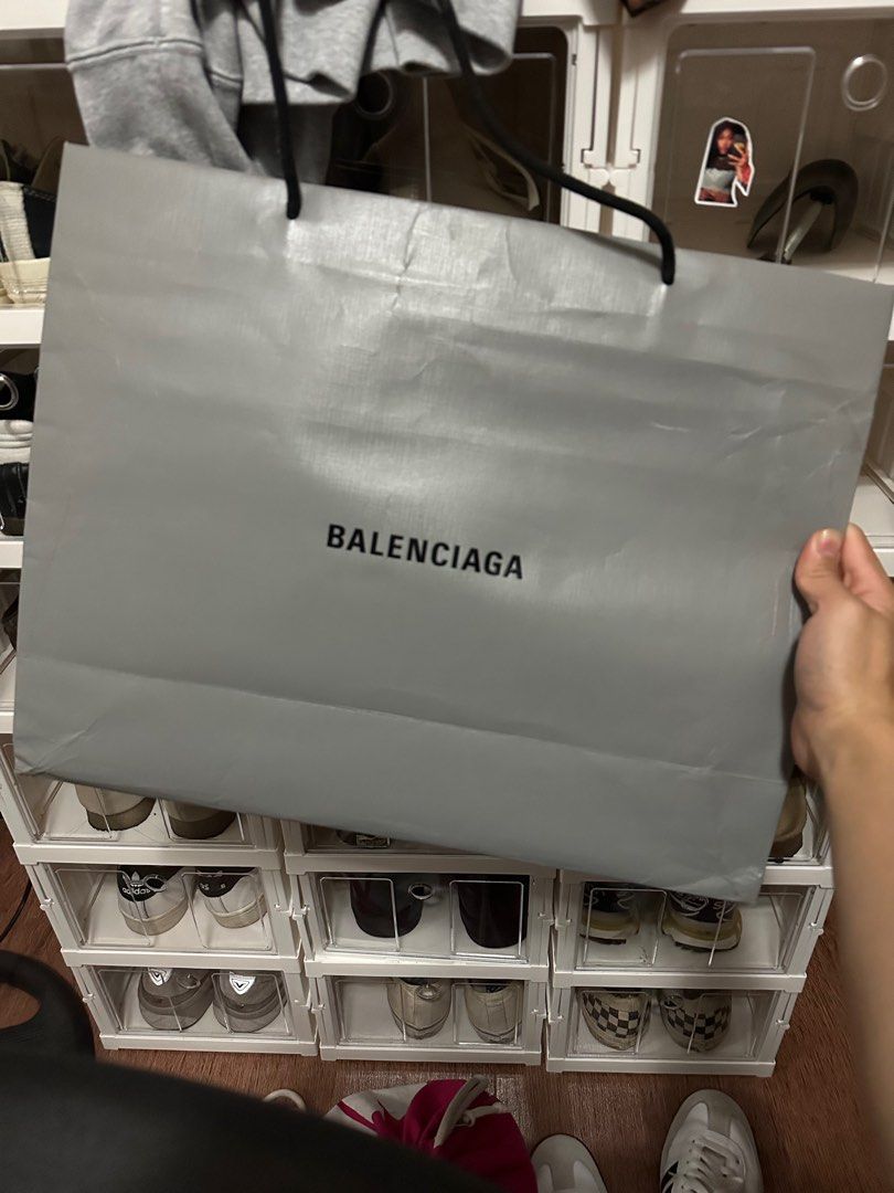paper bag balenciaga