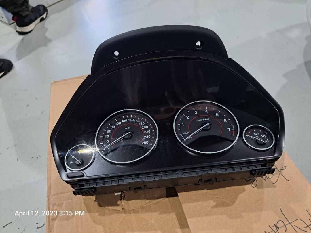 BMW Speedometer, Car Accessories, Accessories on Carousell