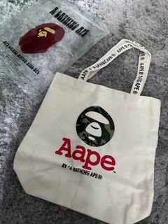 A Bathing Ape(R) 2022 SPRING COLLECTION BAPE Large Duffel Boston Bag Camo  e-MOOK