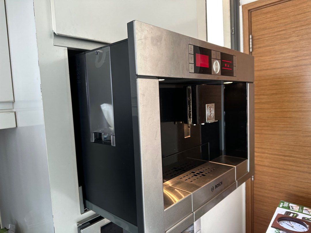 Bosch built in coffee maker, TV & Home Appliances, Kitchen Appliances