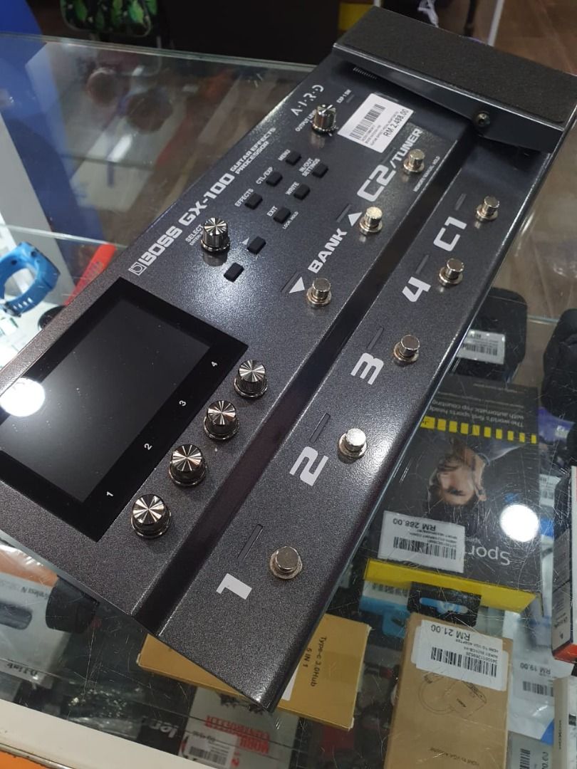 Boss GX100 Guitar Multieffects Pedal, Hobbies & Toys, Music & Media