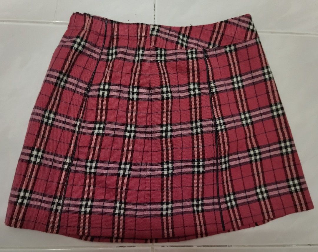 Burberry skirt outlet size 4