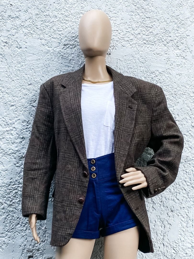Checkered Brown Blazer (Category: Coats, Jackets and Outerwear) located in Quezon City. Submitted by mommake (Listing ID 1226232905, Image 1). Description: - Oversized fit checkered blazer - Good fit for sizes M-XL (pinned at the back for this photo for a better fit on the mannequin) - Shipping c/of buyer, item can be shipped from QC, Ortigas, or Makati, can also ship via Flash Express, no Shopee checkout Mannequin’s dimensions: Bust: 30 inches W