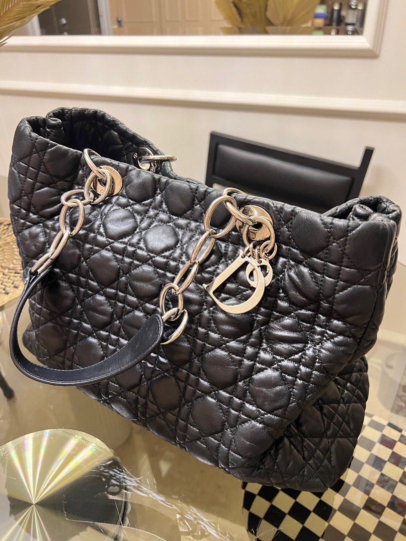 Christian dior quilted handbag discount