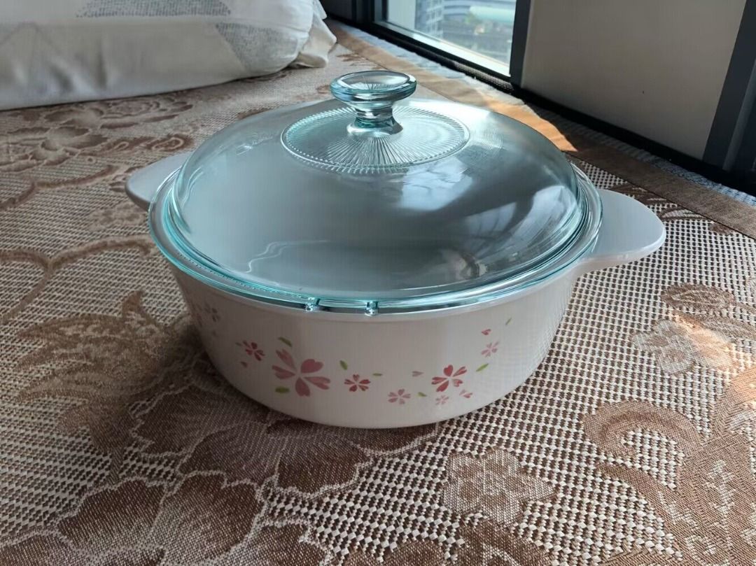 CorningWare 3.25L/CorningWare Pot, Furniture & Home Living, Kitchenware