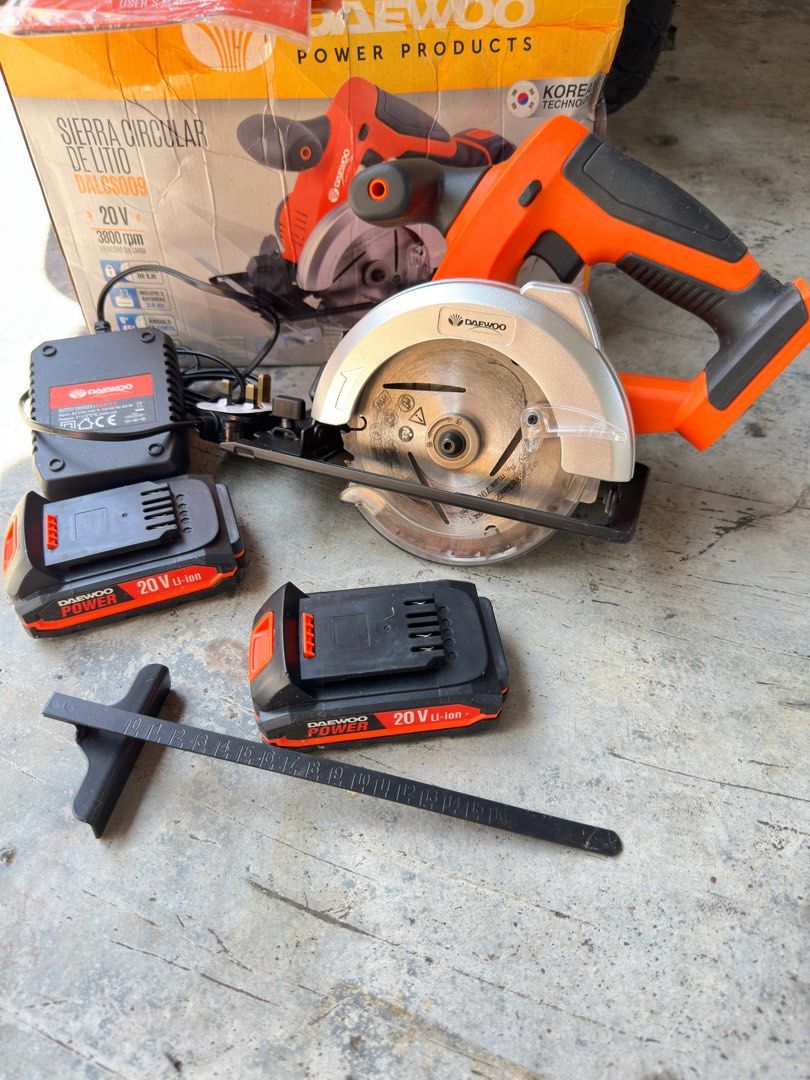 Daewoo Cordless 20V Circular Saw DALCS009 Furniture Home Living