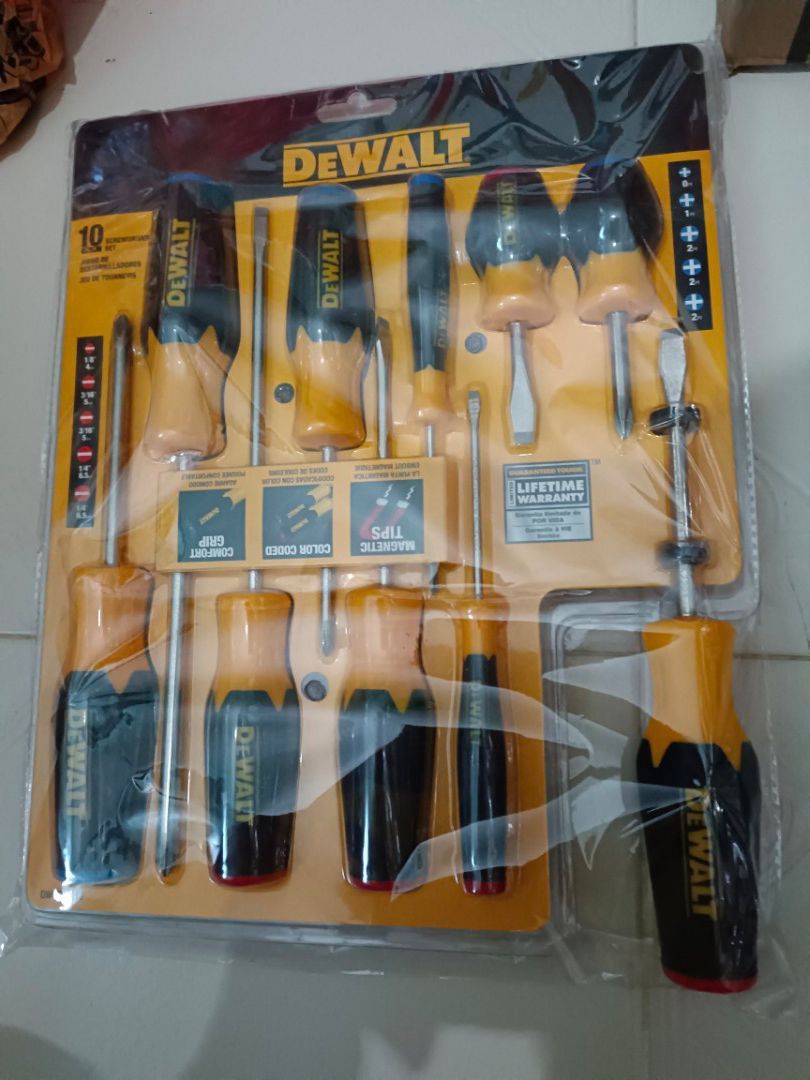 DeWalt screwdriver set, Furniture  Home Living, Home Improvement   Organisation, Home Improvement Tools  Accessories on Carousell