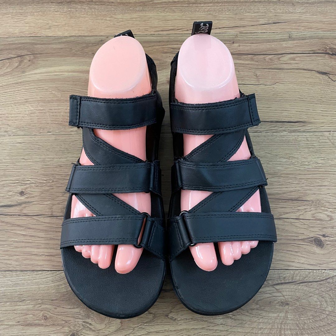 Redfin hydro sandals discount