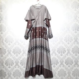 Dress Satin Lengan Panjang Kerah Bulat Sleting Busui Friendly Coklat Gaun Gamis Wanita