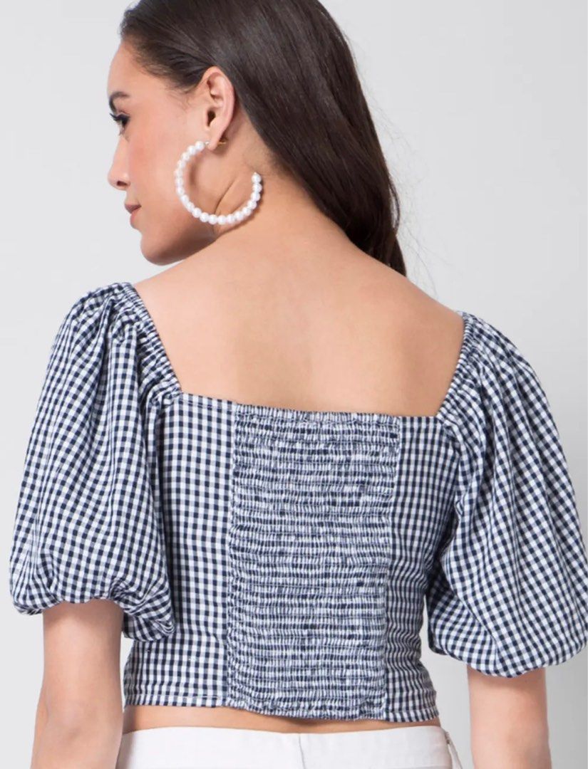 AMALIE PUFFED SLEEVES SMOCKED CROP TOP