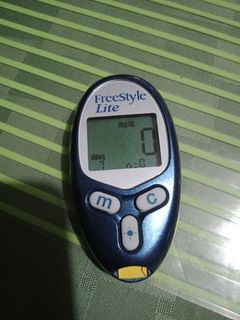 Freestyle Lite Blood Sugar Glucose Glucometer Monitoring System