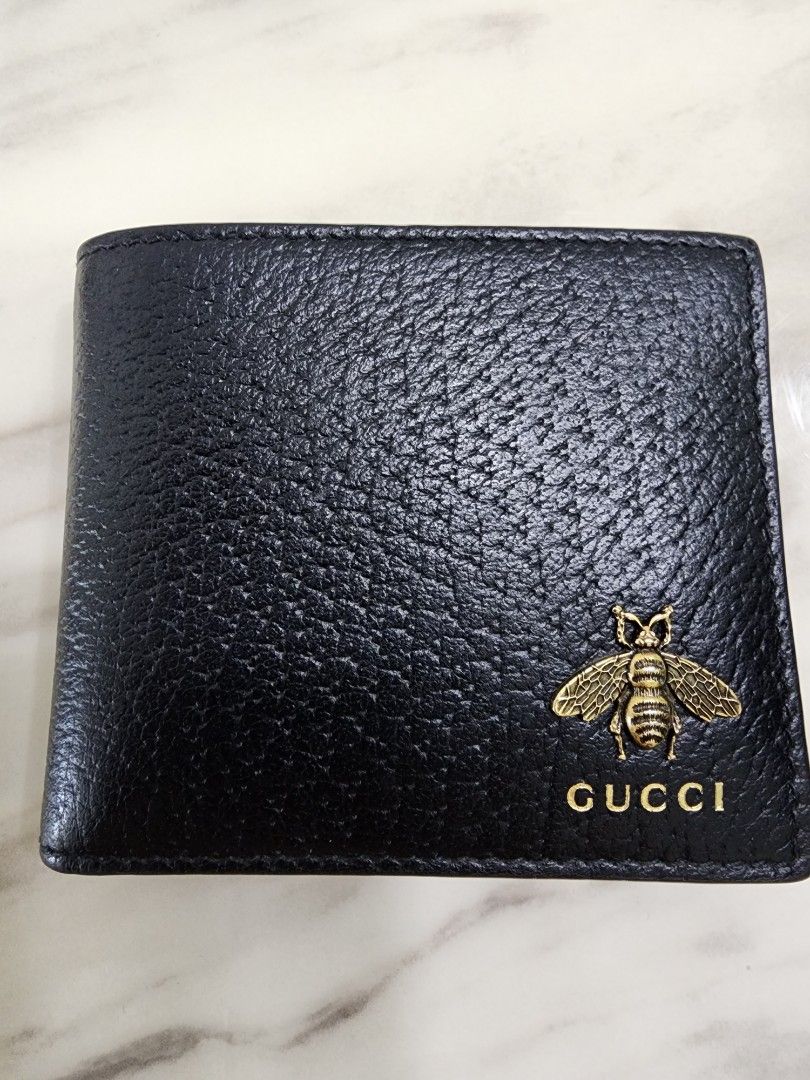 AUTHENTIC GUCCI BEE GG SUPREME BI FOLD WALLET, Men's Fashion, Watches &  Accessories, Wallets & Card Holders on Carousell