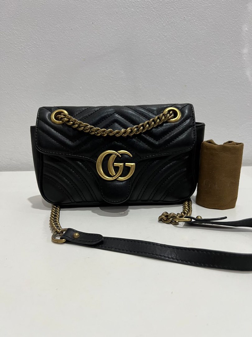 Gucci sales bag sign