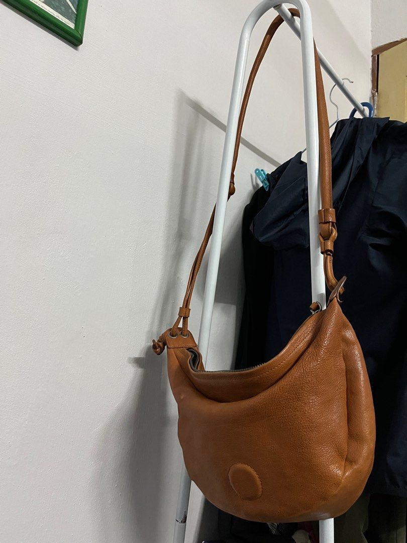 Hummer leather bag