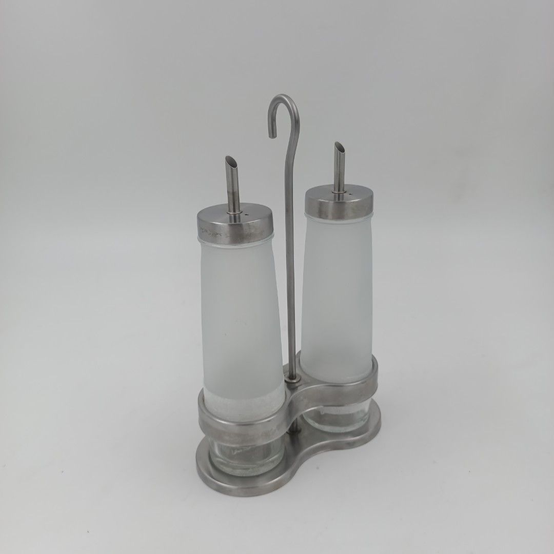 IKEA DROPPAR 3-Pieces Oil & Vinegar Set (Category: Spice & Seasoning) located in Quezon City. Submitted by eye_oneder (Listing ID 1226211169, Image 2). Description: IKEA DROPPAR Design Maya Robert 3-Pieces Oil & Vinegar Set, Glass / Stainless Steel 15234 NO BOX.
