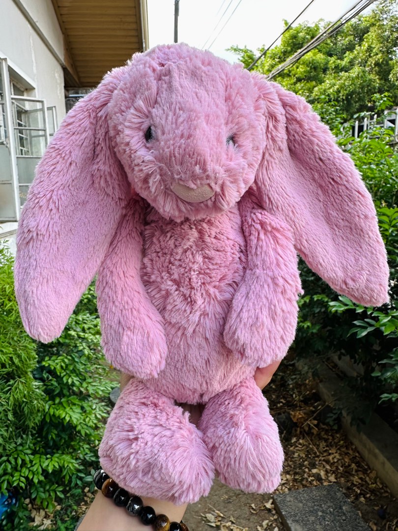 Jellycat London Medium Authentic Bashful Tulip Bunny (KPOP NCT TAEYONG & JISOO BUNNY), Hobbies