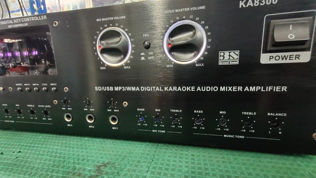 Karaoke Amplifier second hand, TV & Home Appliances, TV & Entertainment