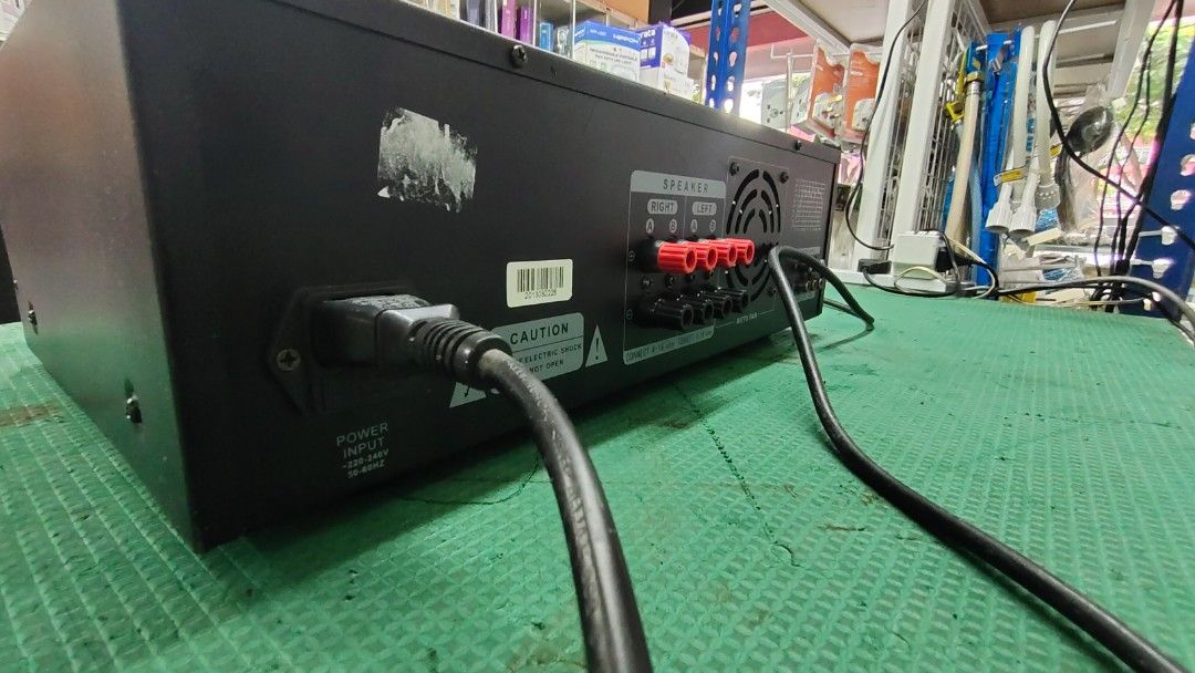 Karaoke Amplifier second hand, TV & Home Appliances, TV & Entertainment