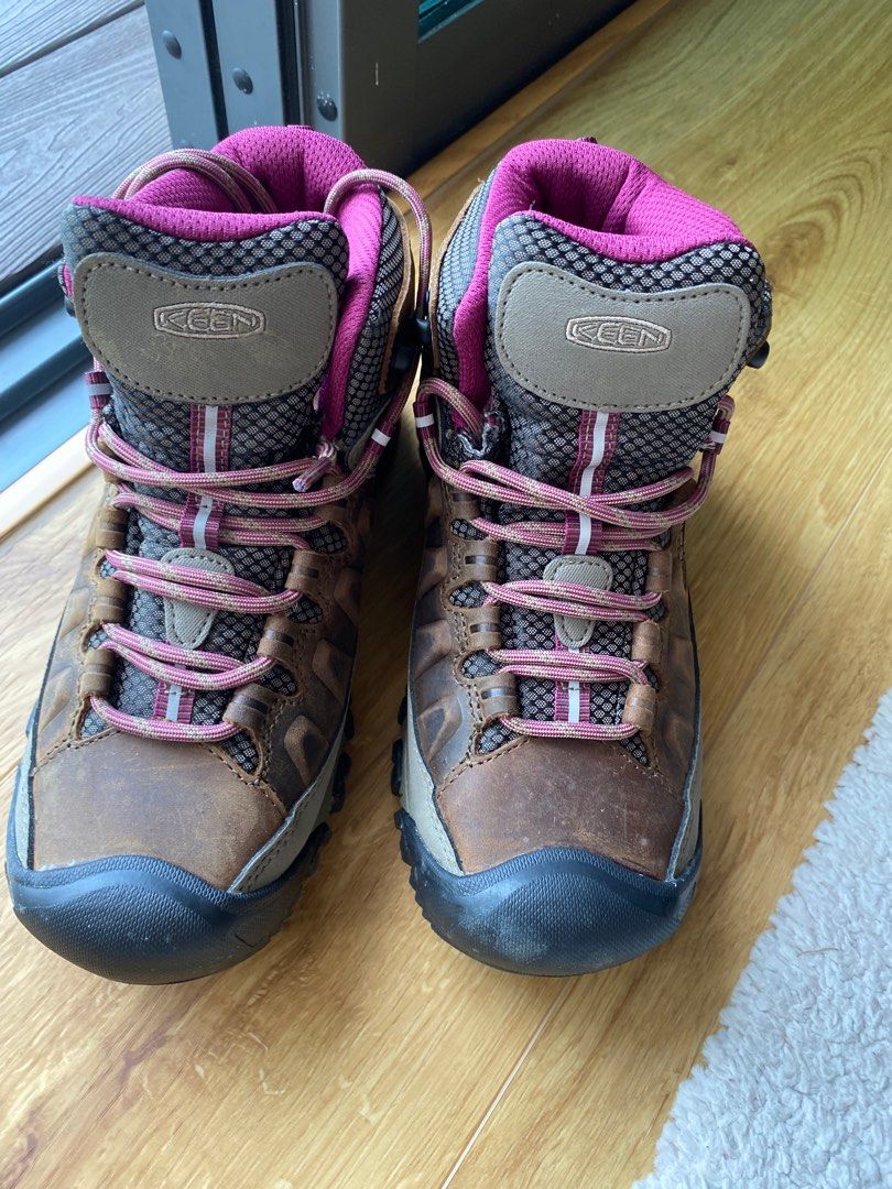 Keen hiking shoes, Women's Fashion, Footwear, Boots on Carousell
