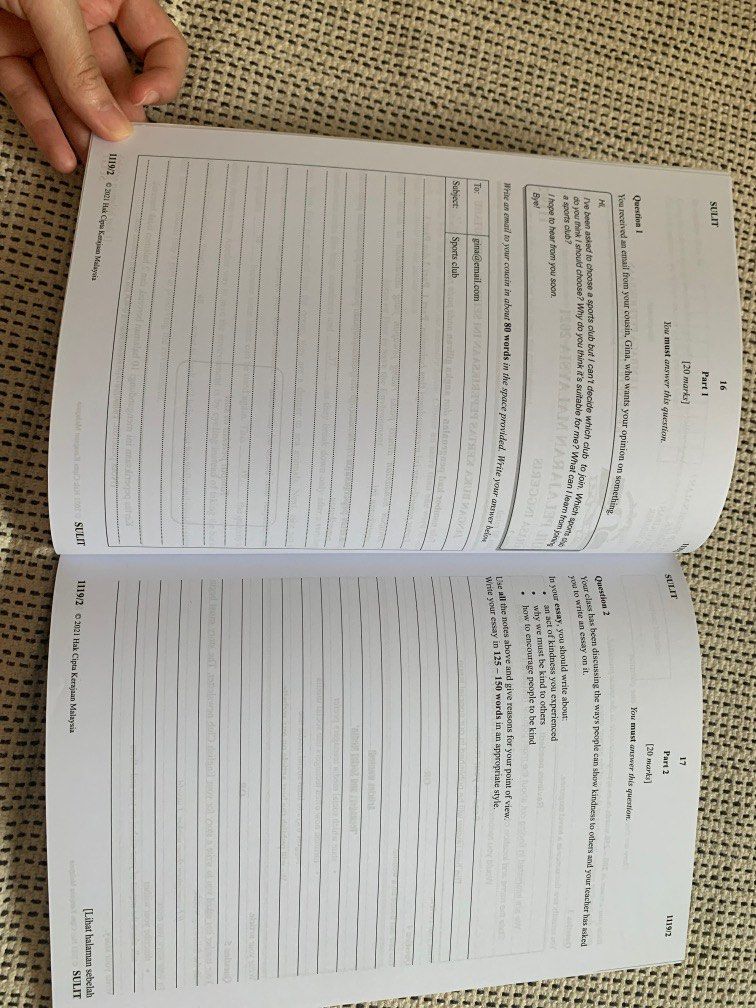 KERTAS SOALAN SPM 2021 + 3 SET KERTAS MODEL, Hobbies & Toys, Books