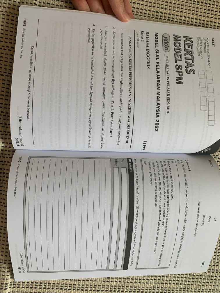 KERTAS SOALAN SPM 2021 + 3 SET KERTAS MODEL, Hobbies & Toys, Books