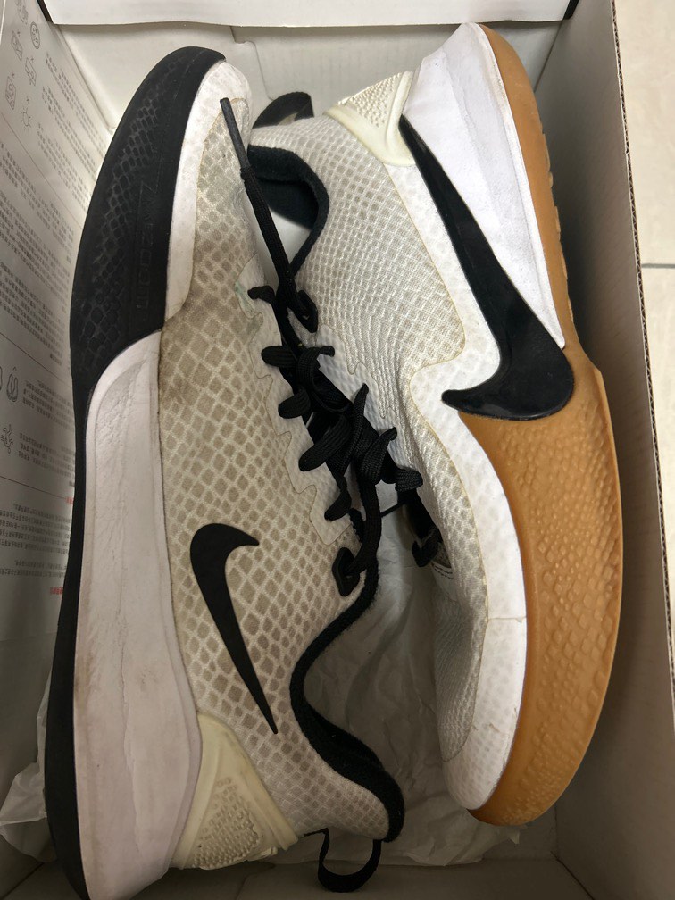 kobe mamba focus ep, Men's Fashion, Footwear, Sneakers on Carousell