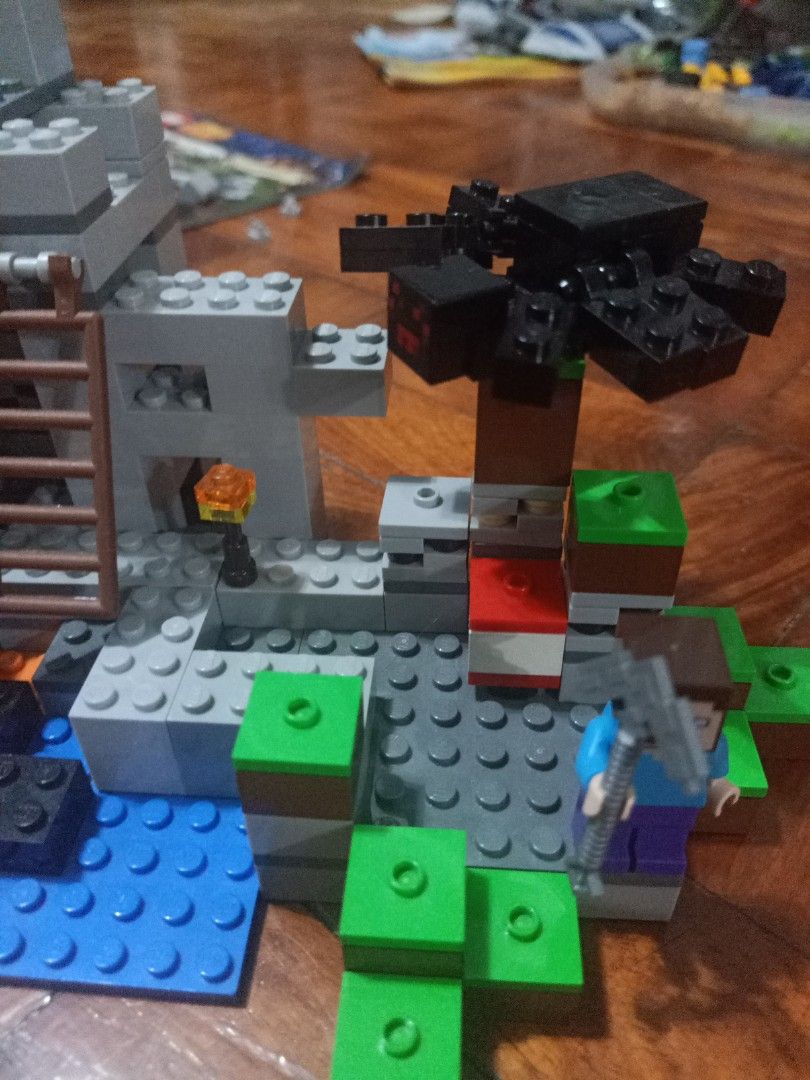 Lego Minecraft (Category: Lego & Building Sets) located in Rizal. Submitted by bien_aime (Listing ID 1226264828, Image 2). Description: only manual 3 missing blocks ( 2 pcs. white blocks with TNT, pero pinalitan) 1 square block invisible naman. swipe na lang for details missing..