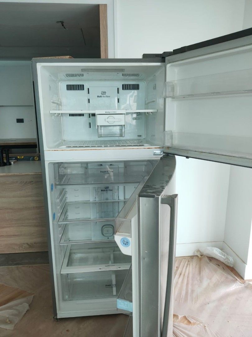 LG smart inverter fridge / freezer, TV & Home Appliances, Kitchen