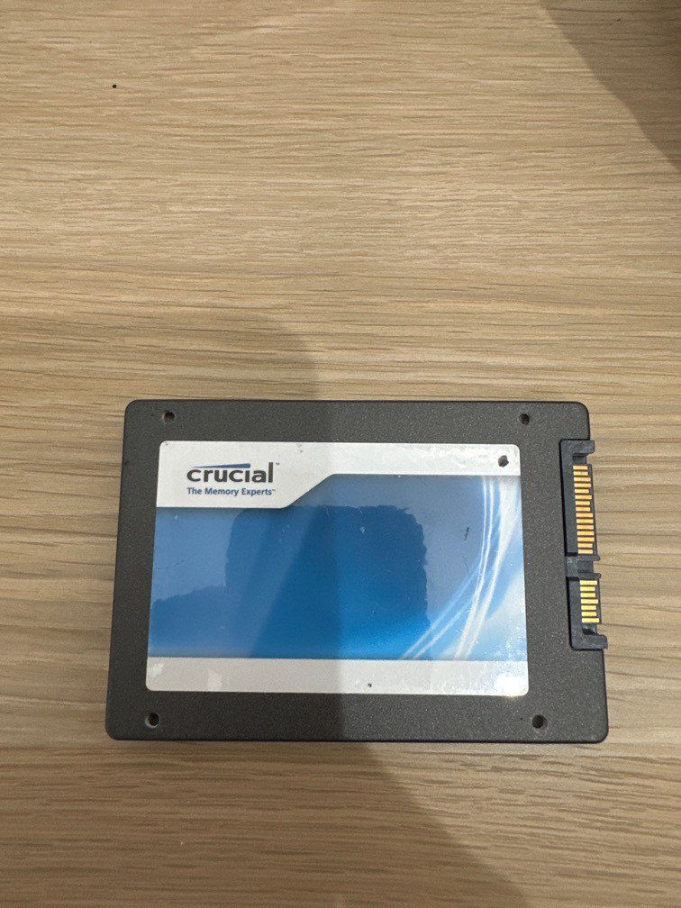 Lightly used Crucial m4 SSD 2.5 256GB SATA 6Gb/s, Computers  Tech, Parts   Accessories, Hard Disks  Thumbdrives on Carousell