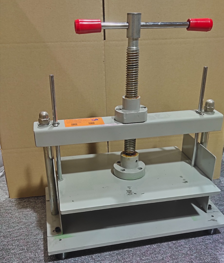Manual Paper Press Machine, Everything Else, Others on Carousell