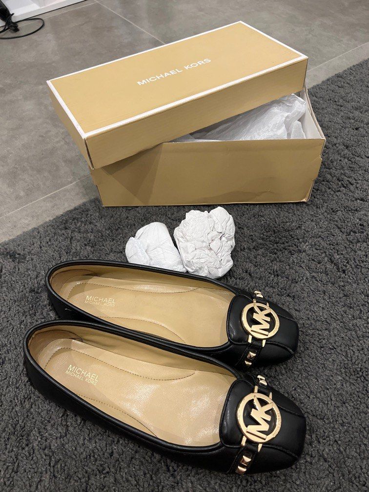 Size sepatu hot sale michael kors