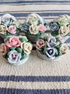 Minituare: ceramic flower basket