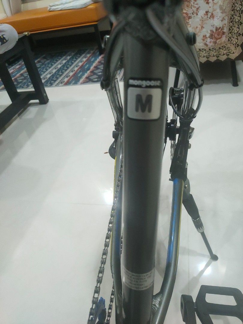 Mongoose reform sport 700c hybrid hot sale