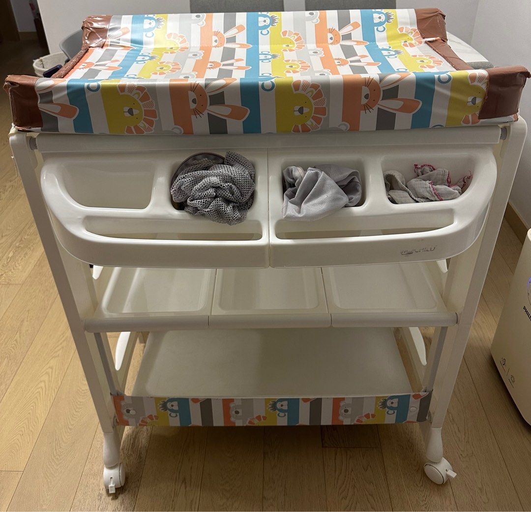 Mychild Changing Unit with Bath