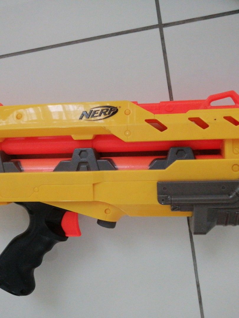 NERF GUN & PISTOL, Hobbies & Toys, Toys & Games on Carousell