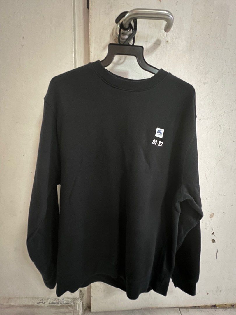 Nike Air Force 1 Black sweater