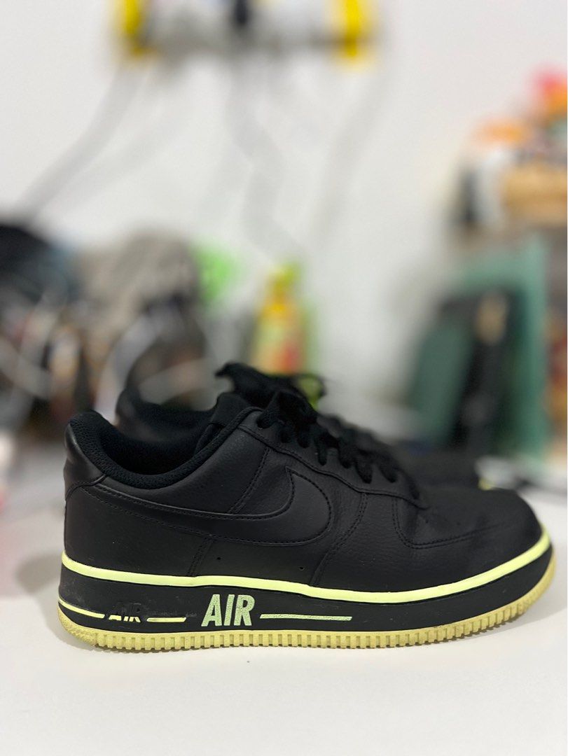 Nike air force 1 black barely volt clearance