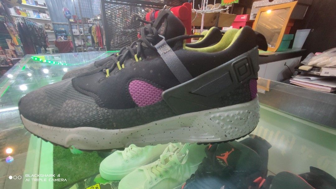 Nike on sale huarache berry
