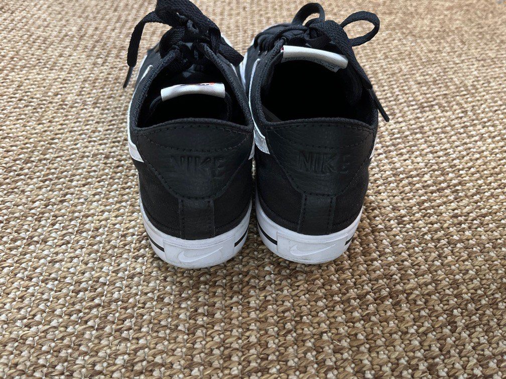 Casual runners top
