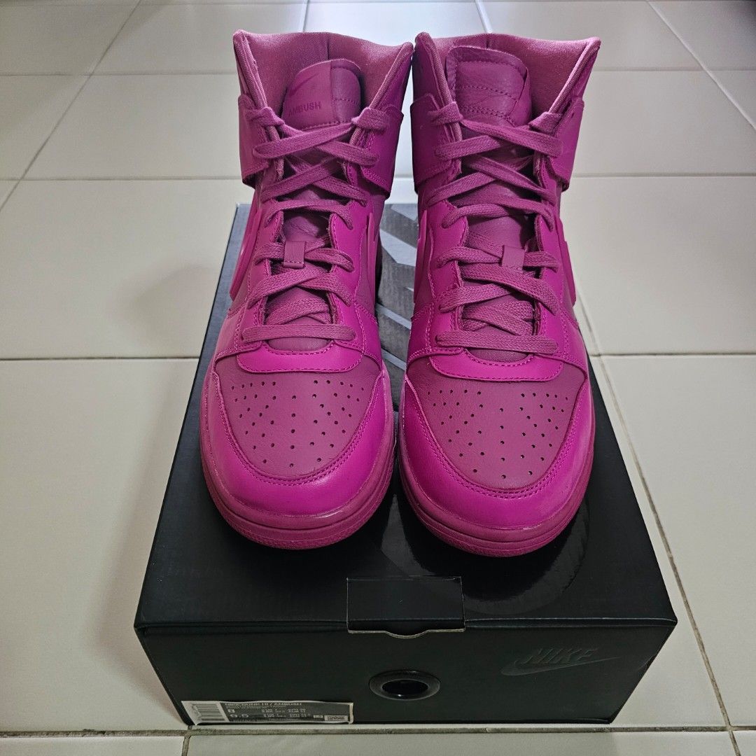Fuchsia discount sneakers nike